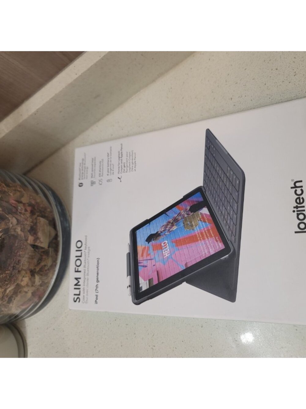 Logitech Slim Folio Keyboard Case for iPad 7th Gen